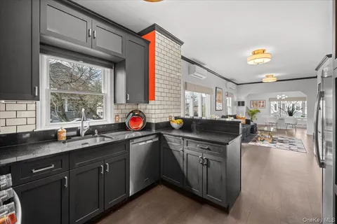 $939,000 | 10 Anderson Avenue, Sleepy Hollow, NY 10591