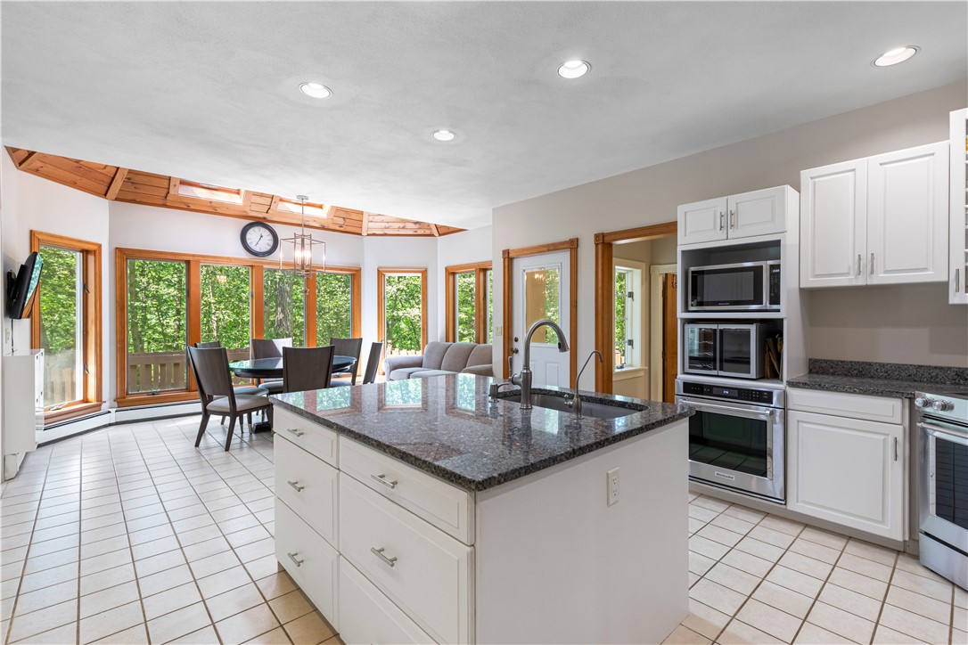 7 Kings Row Cumberland, RI 02864 - Photo 28 of 50