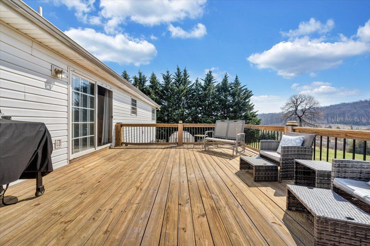 1012 Miller Hollow Road Goodview, VA 24095 - Photo 35 of 64 35-MIB00266