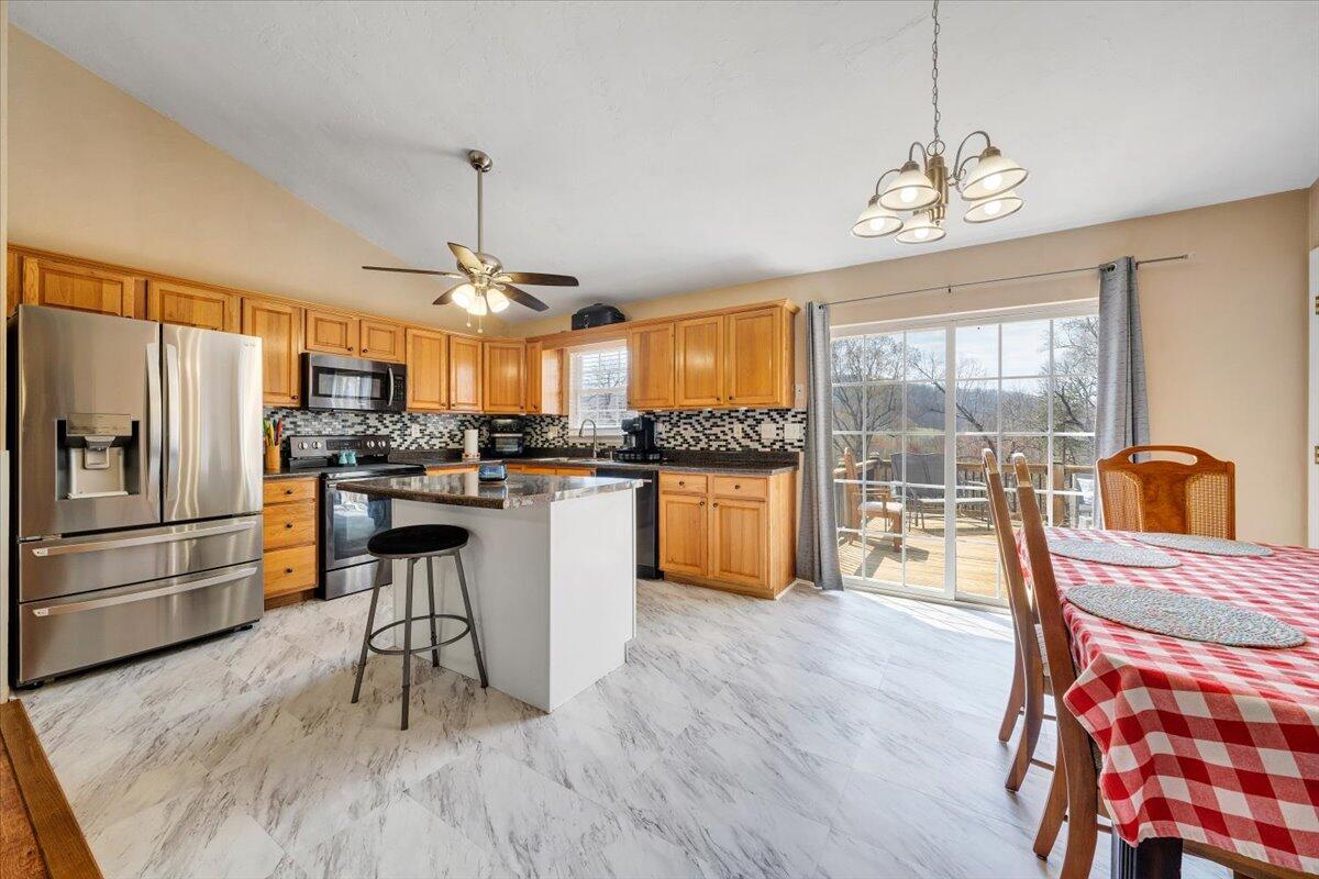 1012 Miller Hollow Road Goodview, VA 24095 - Photo 9 of 64 09-MIB00206