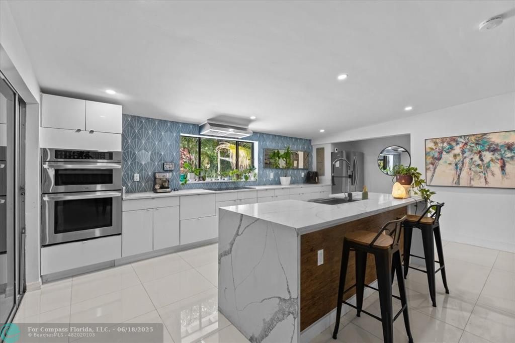 2717 Northwest 7th Ave  