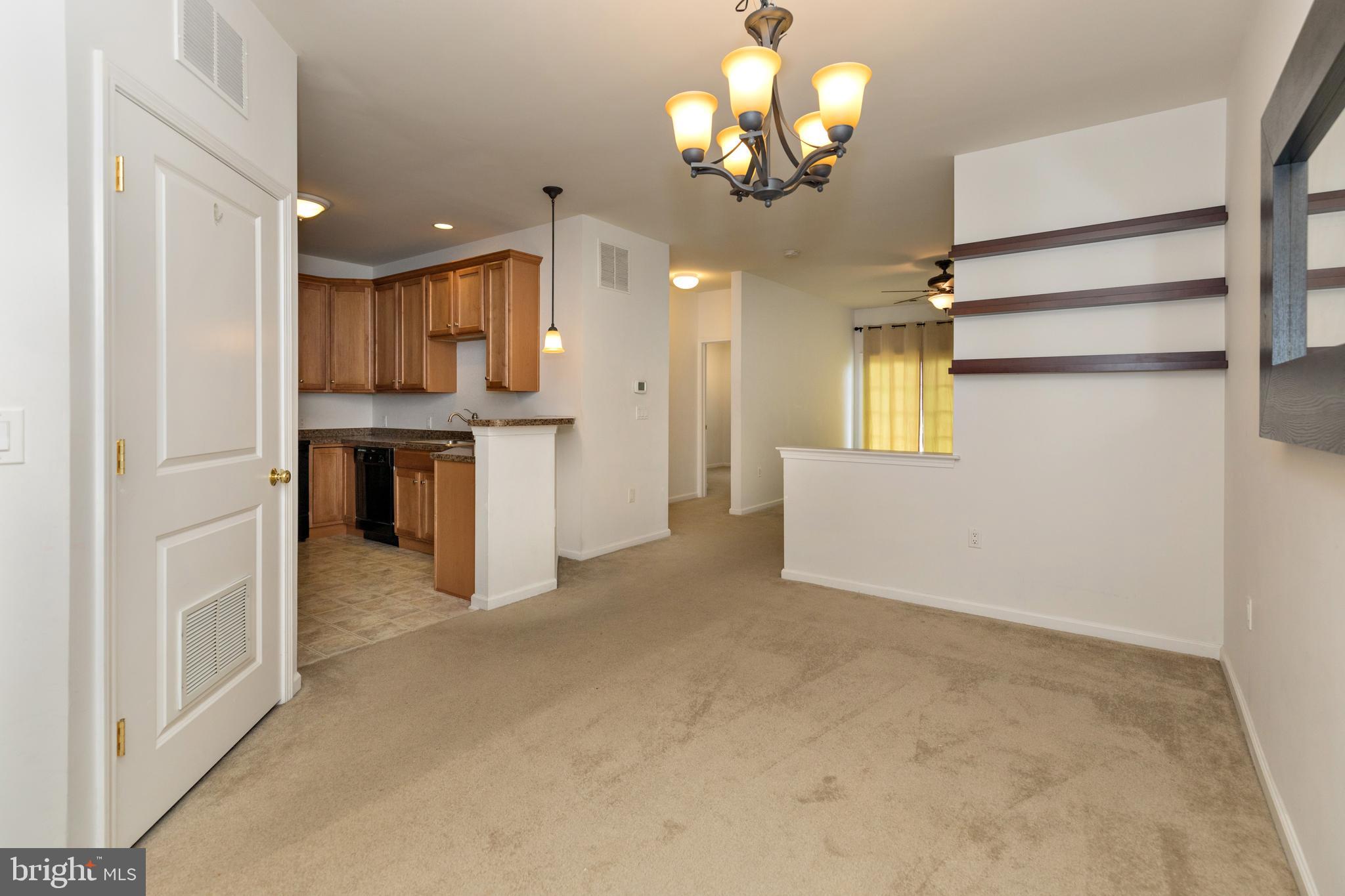 109 Raphael Court Williamstown, NJ 08094 - Photo 10 of 27 Dining area