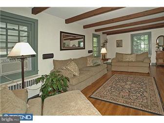 1910 Terwood Road Huntingdon Valley, PA 19006 - Photo 3 of 11 Gallery Image 3