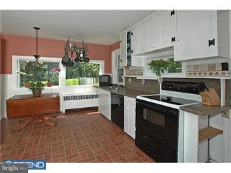 1910 Terwood Road Huntingdon Valley, PA 19006 - Photo 7 of 11 Gallery Image 7