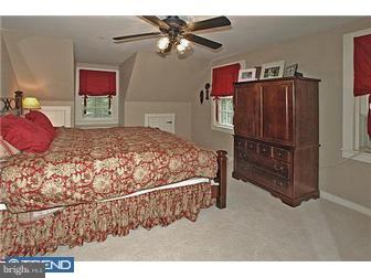 1910 Terwood Road Huntingdon Valley, PA 19006 - Photo 9 of 11 Gallery Image 9