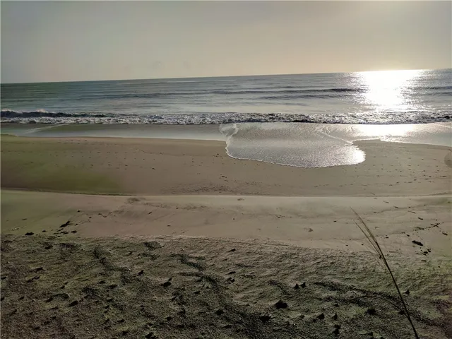 $2,900 | 4101 Ocean Drive, Unit 2B, Vero Beach, FL 32963