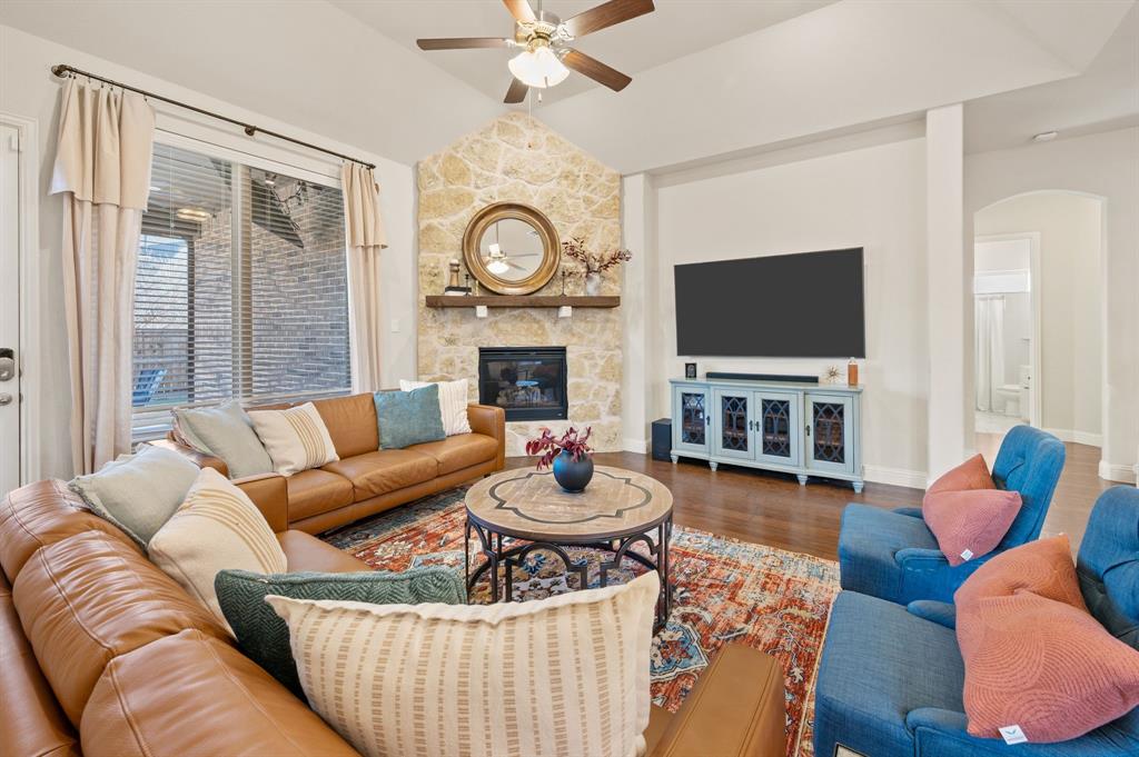 620 Bridgewater Road Fort Worth, TX 76131 - Photo 12 of 40