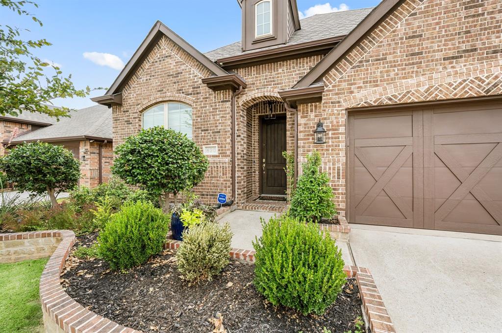 620 Bridgewater Road Fort Worth, TX 76131 - Photo 4 of 40