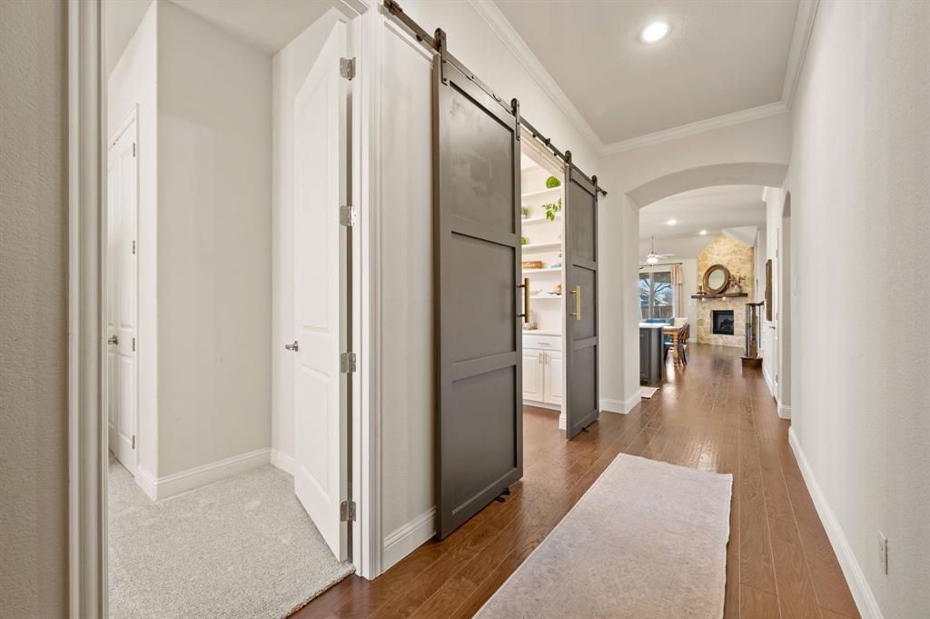 620 Bridgewater Road Fort Worth, TX 76131 - Photo 8 of 40