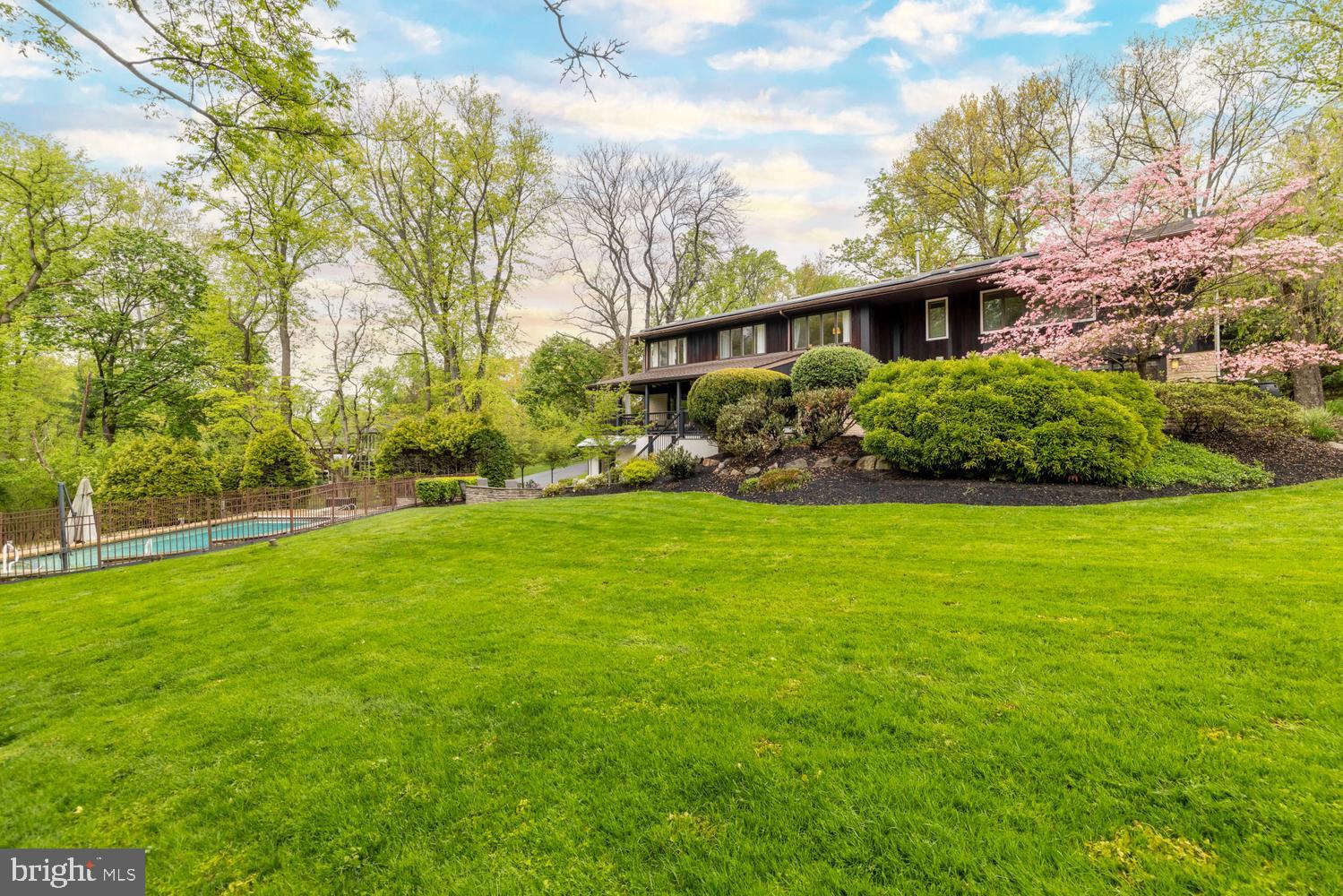 1074 Pheasant Road Rydal, PA 19046 - Photo 44 of 51 Backyard