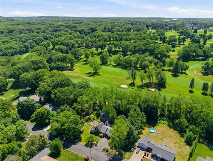 $739,900 | 32 Briarwood Road, Lincoln, RI 02865