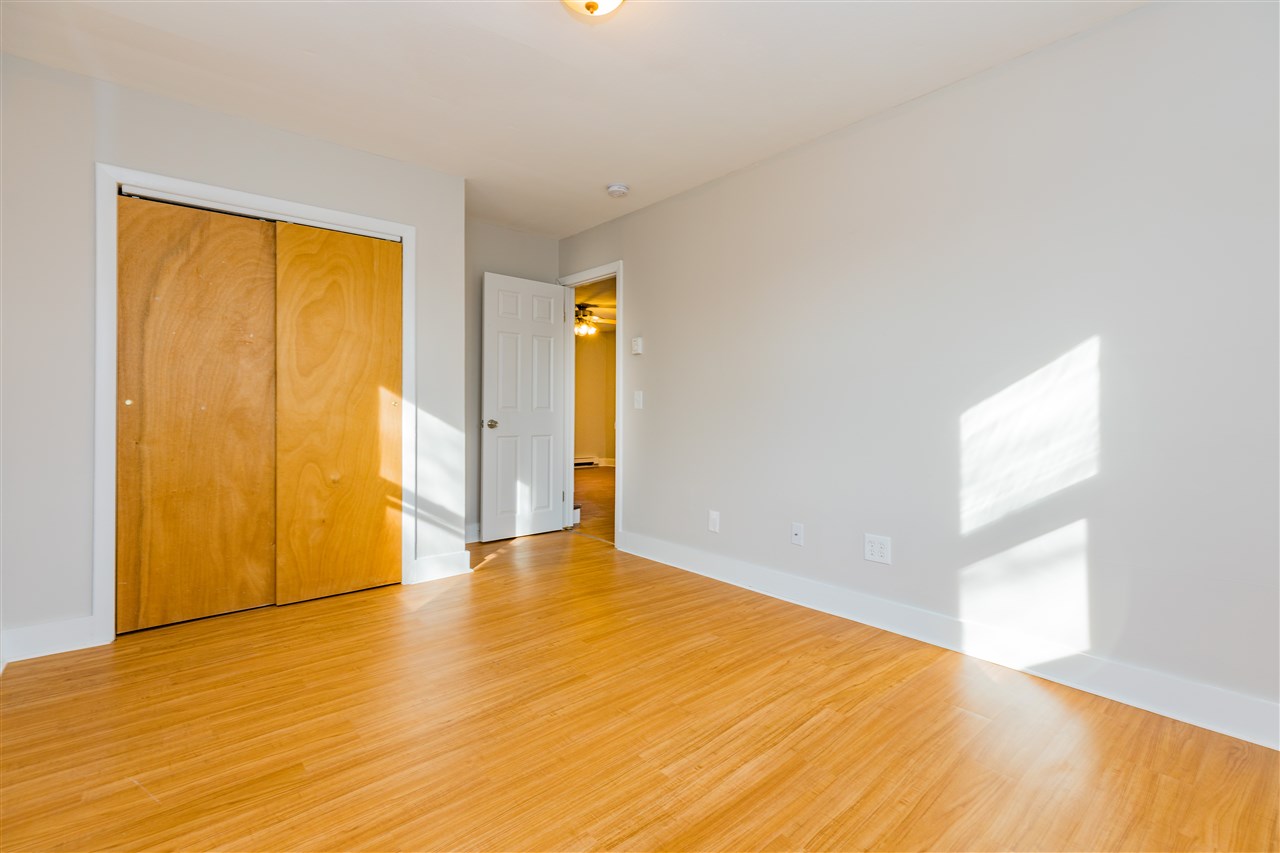 74 Maple Street Rochester, NH 03867 - Photo 11 of 37