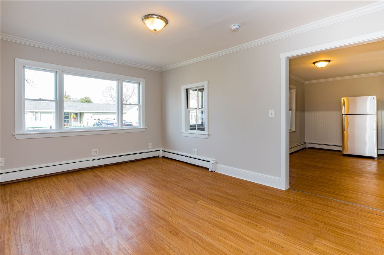 74 Maple Street Rochester, NH 03867 - Photo 13 of 37