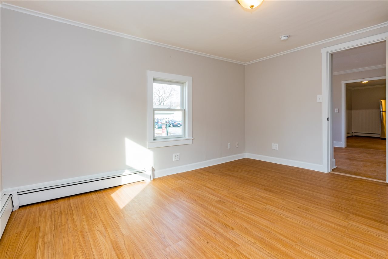 74 Maple Street Rochester, NH 03867 - Photo 17 of 37