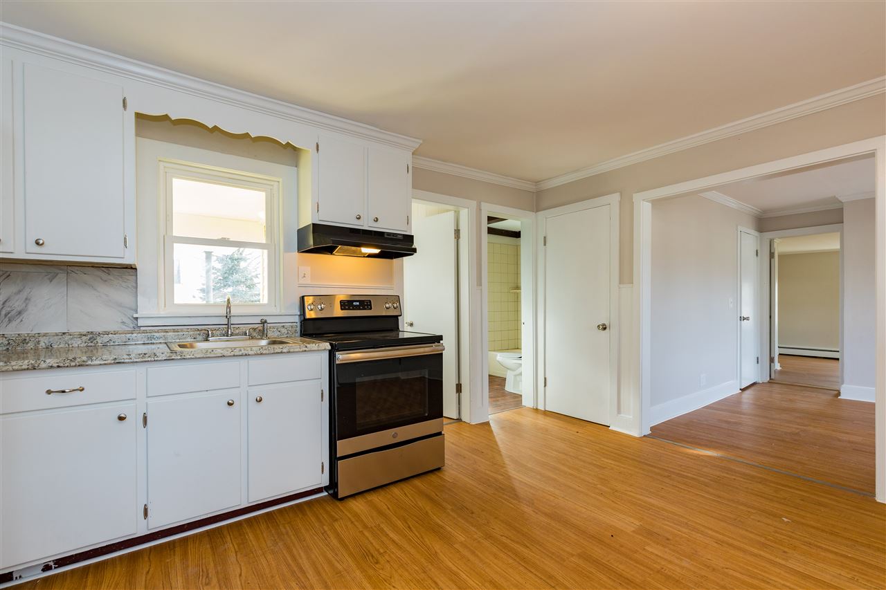 74 Maple Street Rochester, NH 03867 - Photo 6 of 37