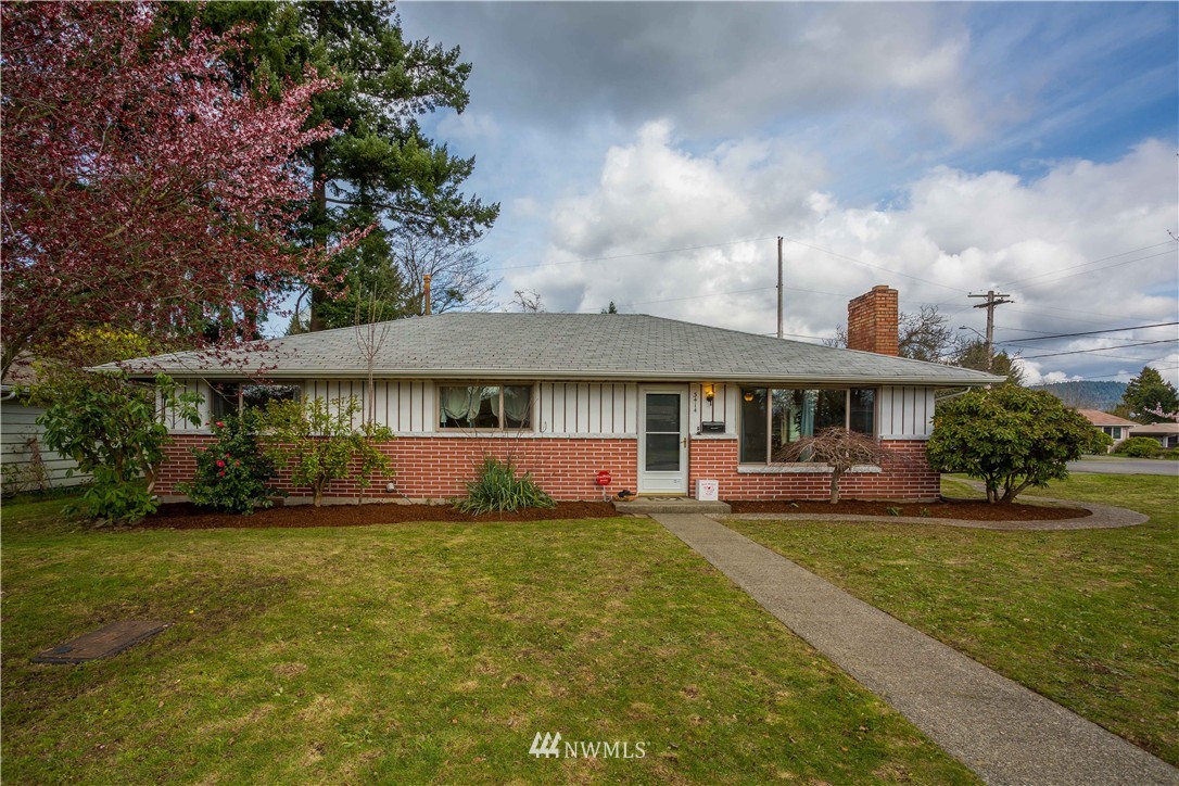 3414 Northeast 11th Place Renton, WA 98056 - Photo 1 of 15 Gallery Image 1