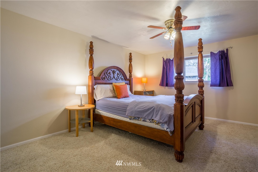 3414 Northeast 11th Place Renton, WA 98056 - Photo 10 of 15 Gallery Image 10