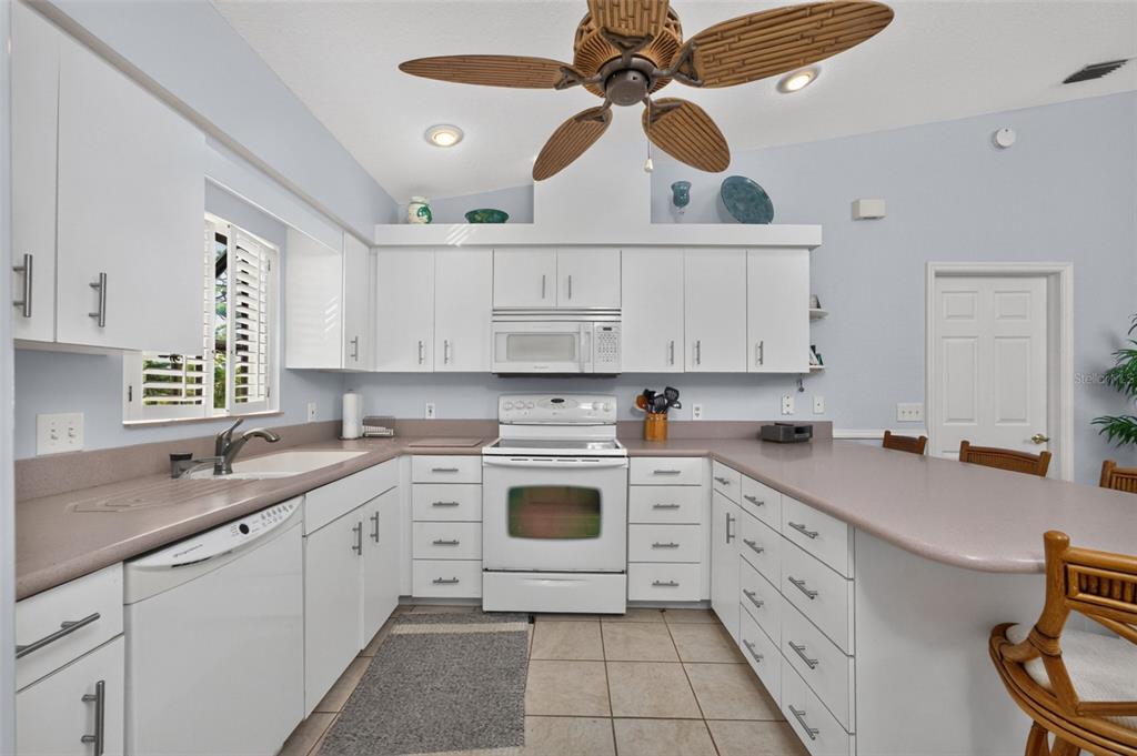 4260 Placida Road, Unit 9A Englewood, FL 34224 - Photo 6 of 36 Gallery Image 6