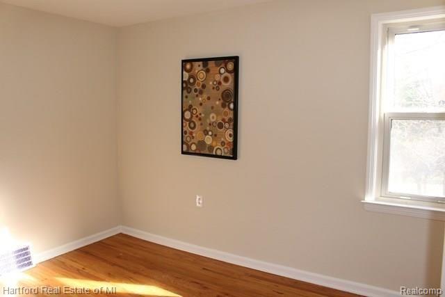 21686 Berg Road Southfield, MI 48033 - Photo 13 of 24 13.JPG