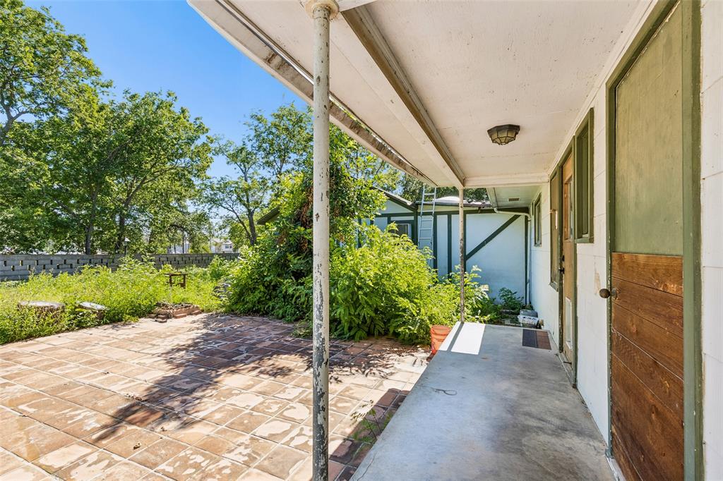 1815 West Oak Street Denton, TX 76201 - Photo 4 of 17