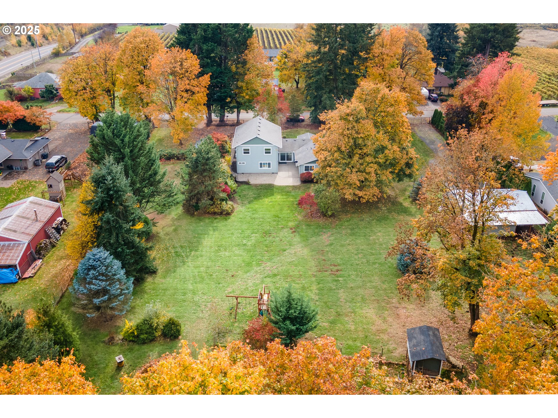 6939 South Zimmerman Road Aurora, OR 97002 - Photo 39 of 45 Coop