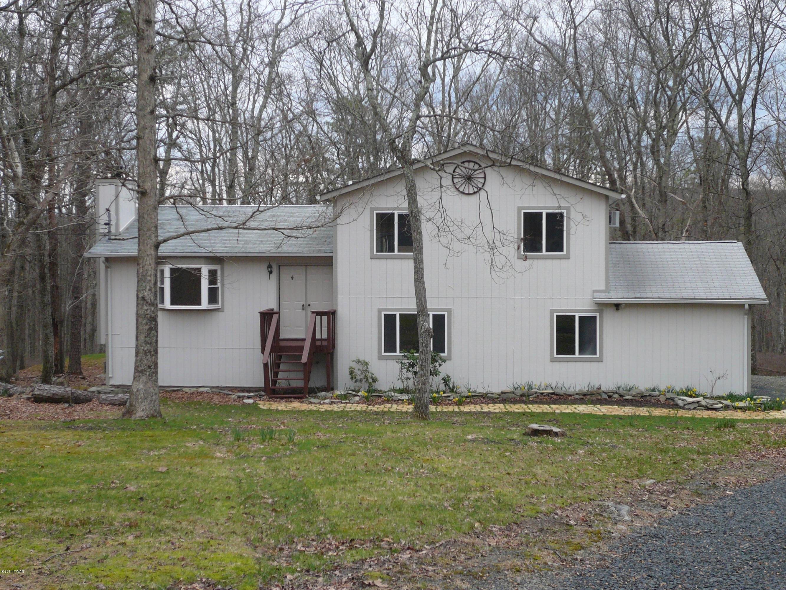 64 Spring Court Bushkill, PA 18324 - Photo 2 of 20