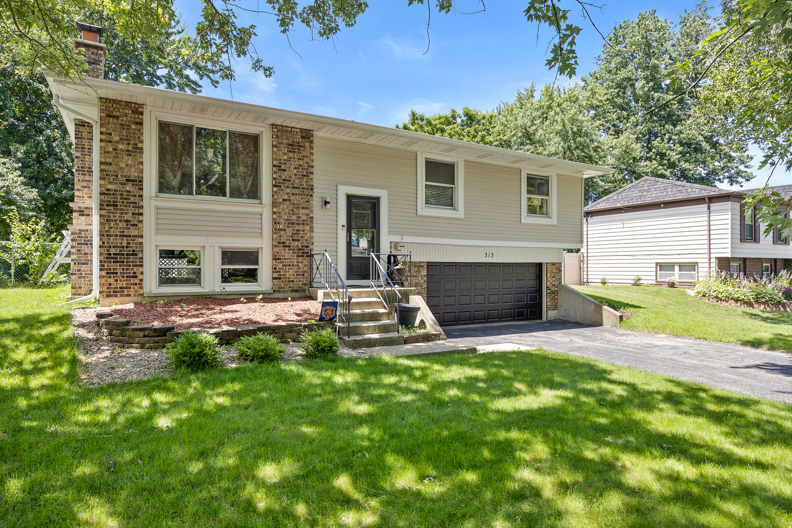 313 Bedford Road Bolingbrook, IL 60440 - Photo 2 of 38