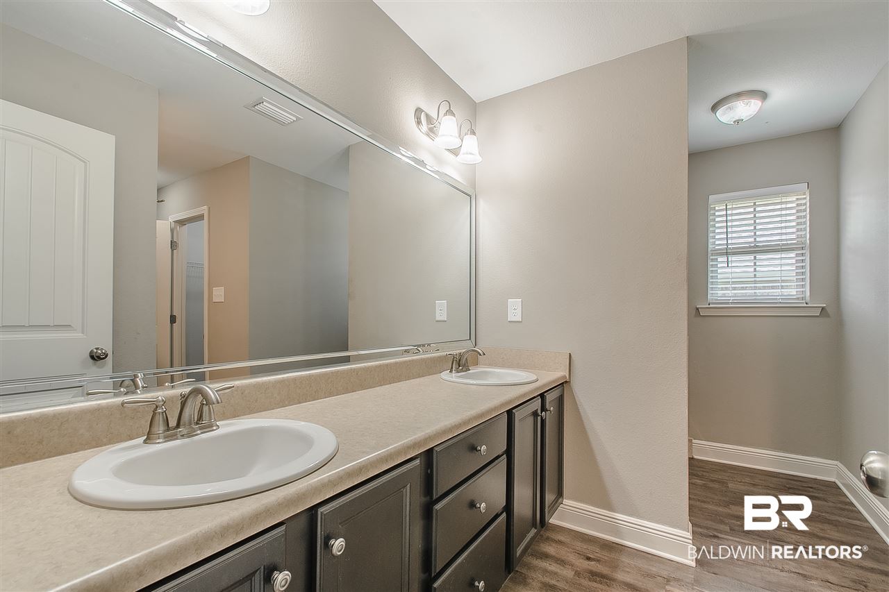 1366 Majesty Loop Foley, AL 36535 - Photo 18 of 34
