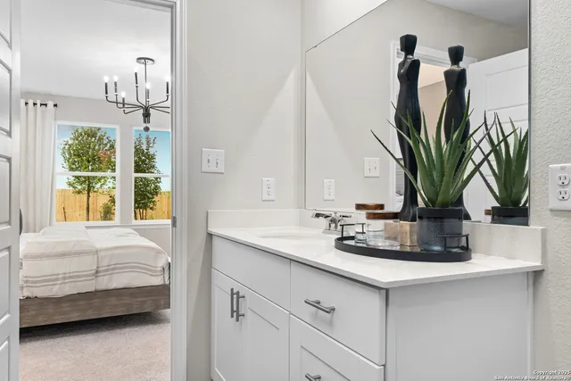 $315,690 | 1303 Birdsong Avenue, Marion, TX 78124