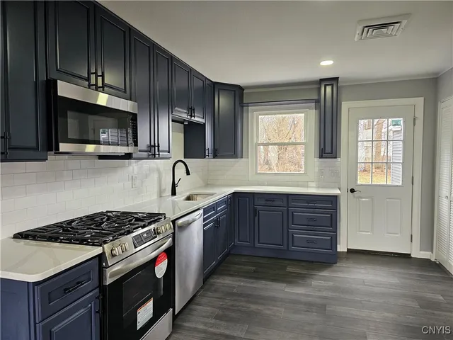 $221,900 | 46 Walnut Drive, Whitestown, NY 13492