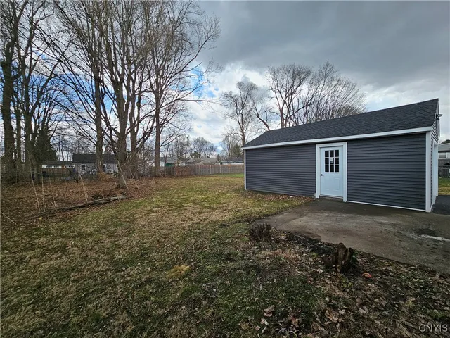 $221,900 | 46 Walnut Drive, Whitestown, NY 13492