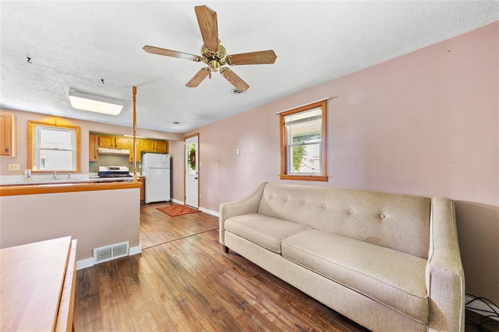 124 Reed Avenue Greensburg, PA 15601 - Photo 10 of 19 Gallery Image 10