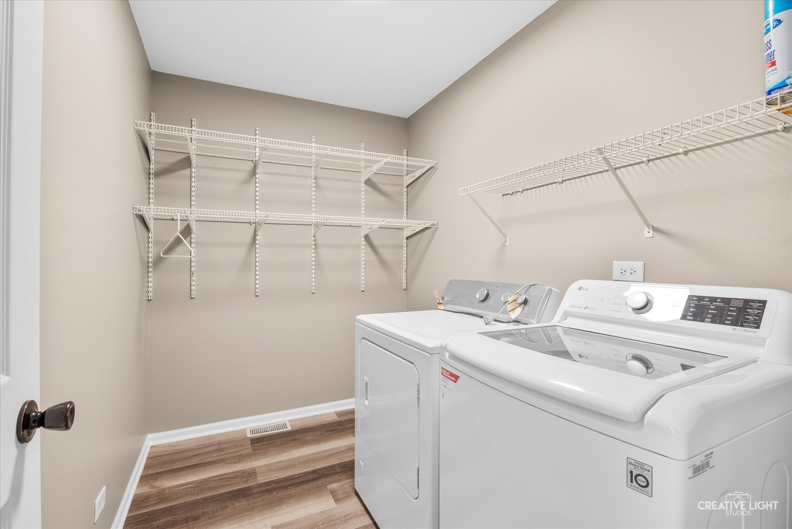 1935 Calla Drive Joliet, IL 60435 - Photo 11 of 17 a utility room with dryer and washer