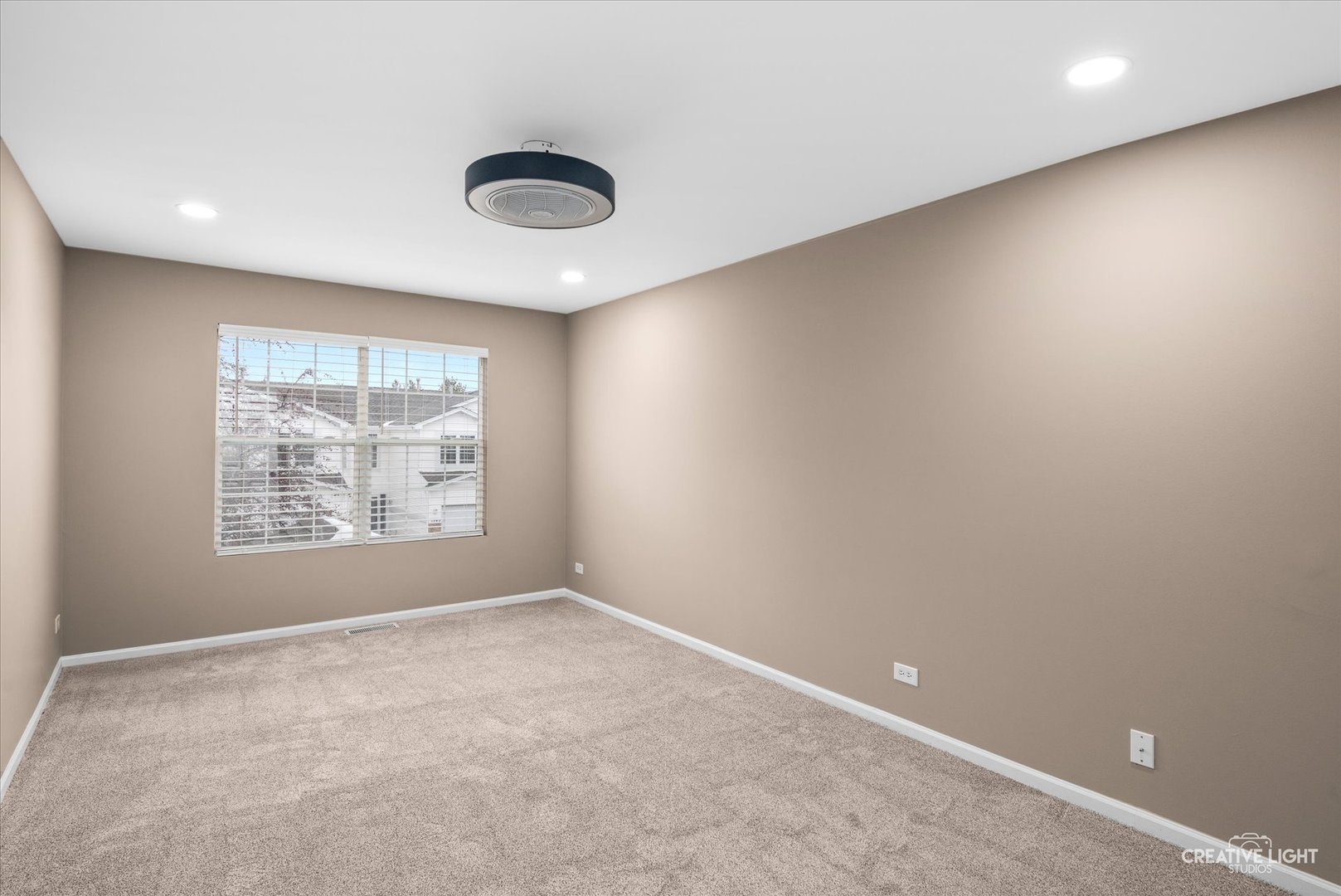 1935 Calla Drive Joliet, IL 60435 - Photo 13 of 17 an empty room with a window