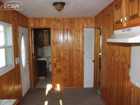 11967 South Beardslee Road Perry, MI 48872 - Photo 6 of 16 20446093-5.JPG