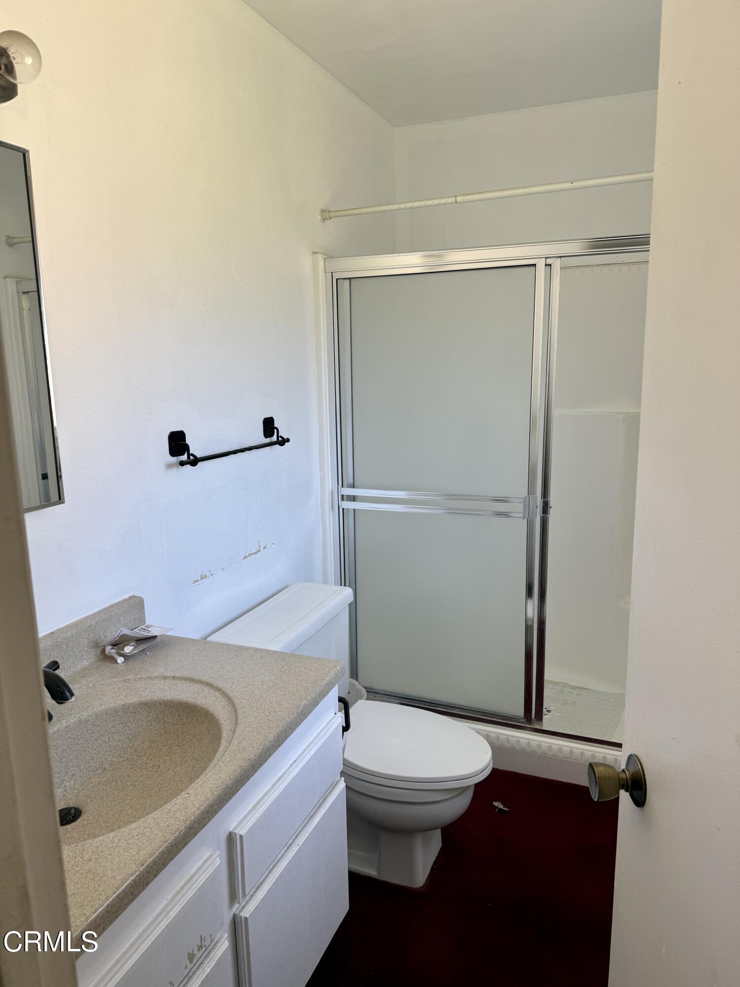 4800 Clover Drive Oxnard, CA 93033 - Photo 9 of 12 Primary Bathroom