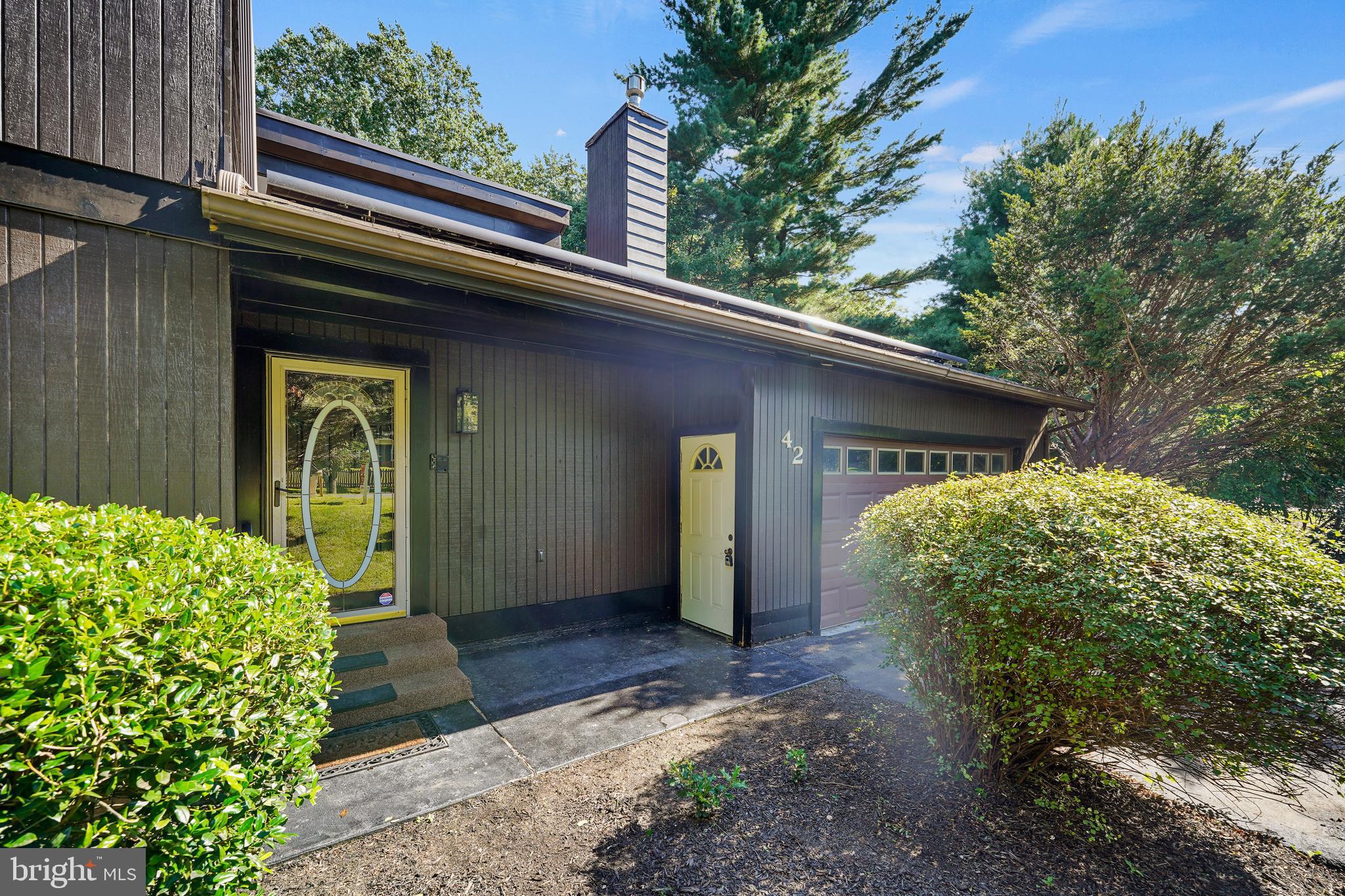 42 Stonegate Drive Silver Spring, MD 20905 - Photo 2 of 54