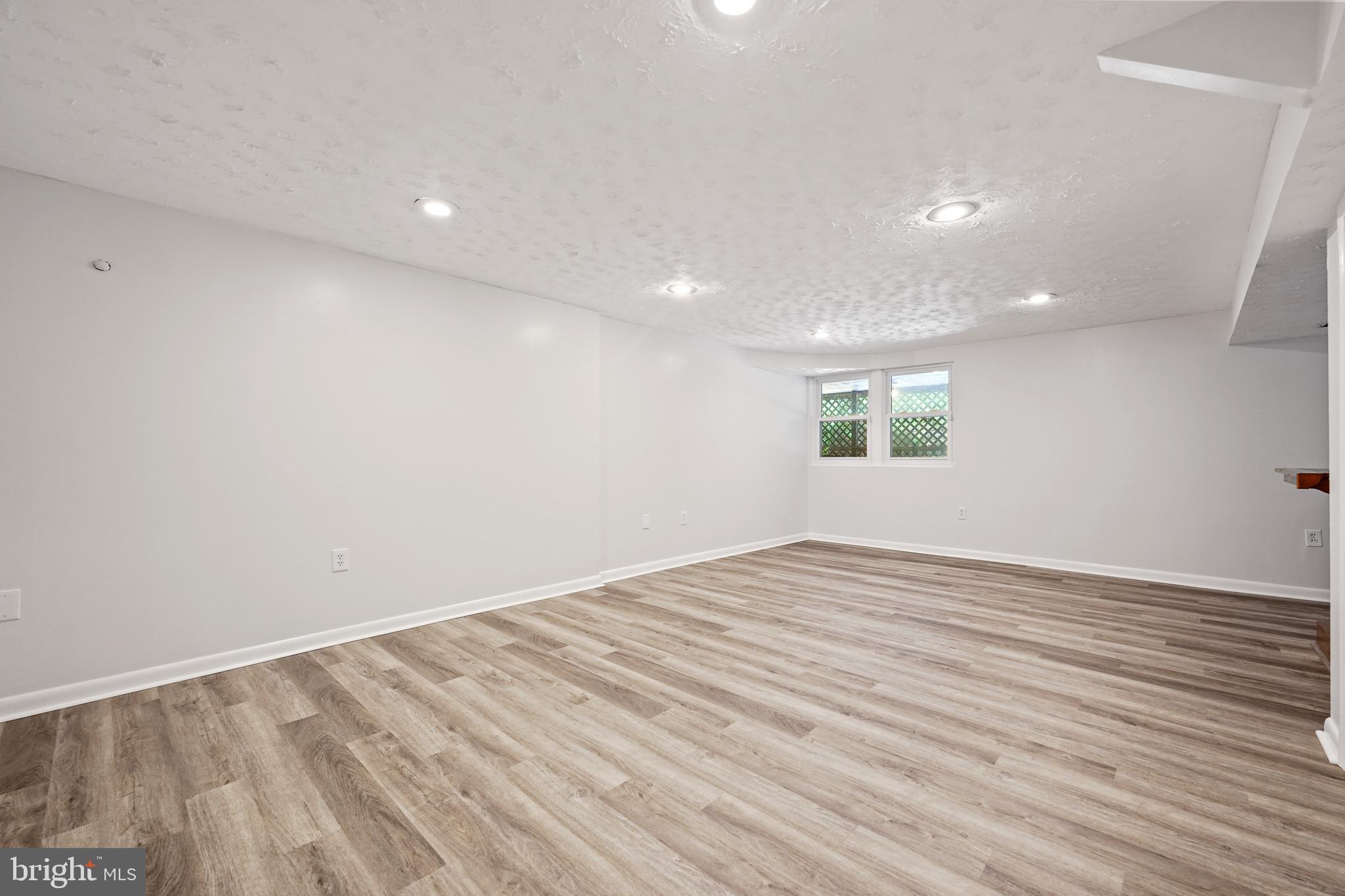 42 Stonegate Drive Silver Spring, MD 20905 - Photo 38 of 54