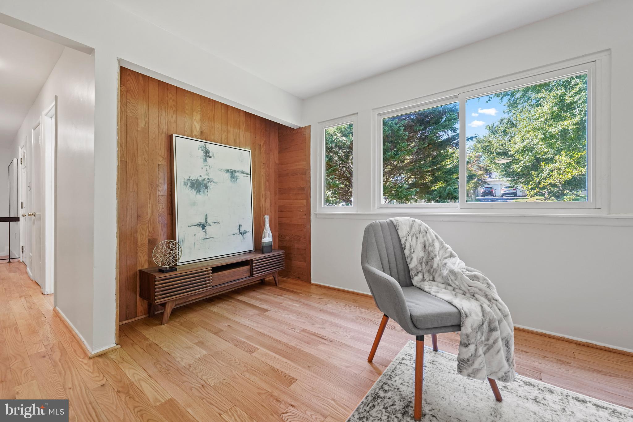 42 Stonegate Drive Silver Spring, MD 20905 - Photo 7 of 54