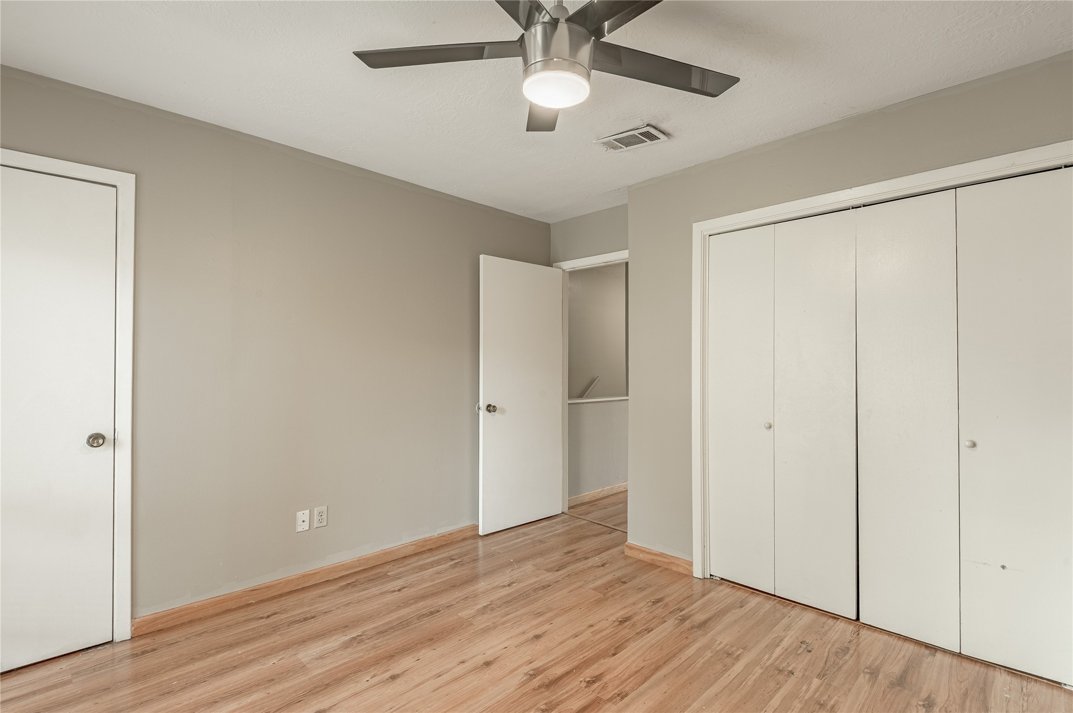 2521 Crosstimbers Street, Unit F5 Huntsville, TX 77320 - Photo 20 of 26