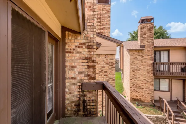 $1,250 | 2521 Crosstimbers Street, Unit F5, Huntsville, TX 77320