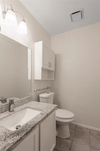 $1,250 | 2521 Crosstimbers Street, Unit F5, Huntsville, TX 77320