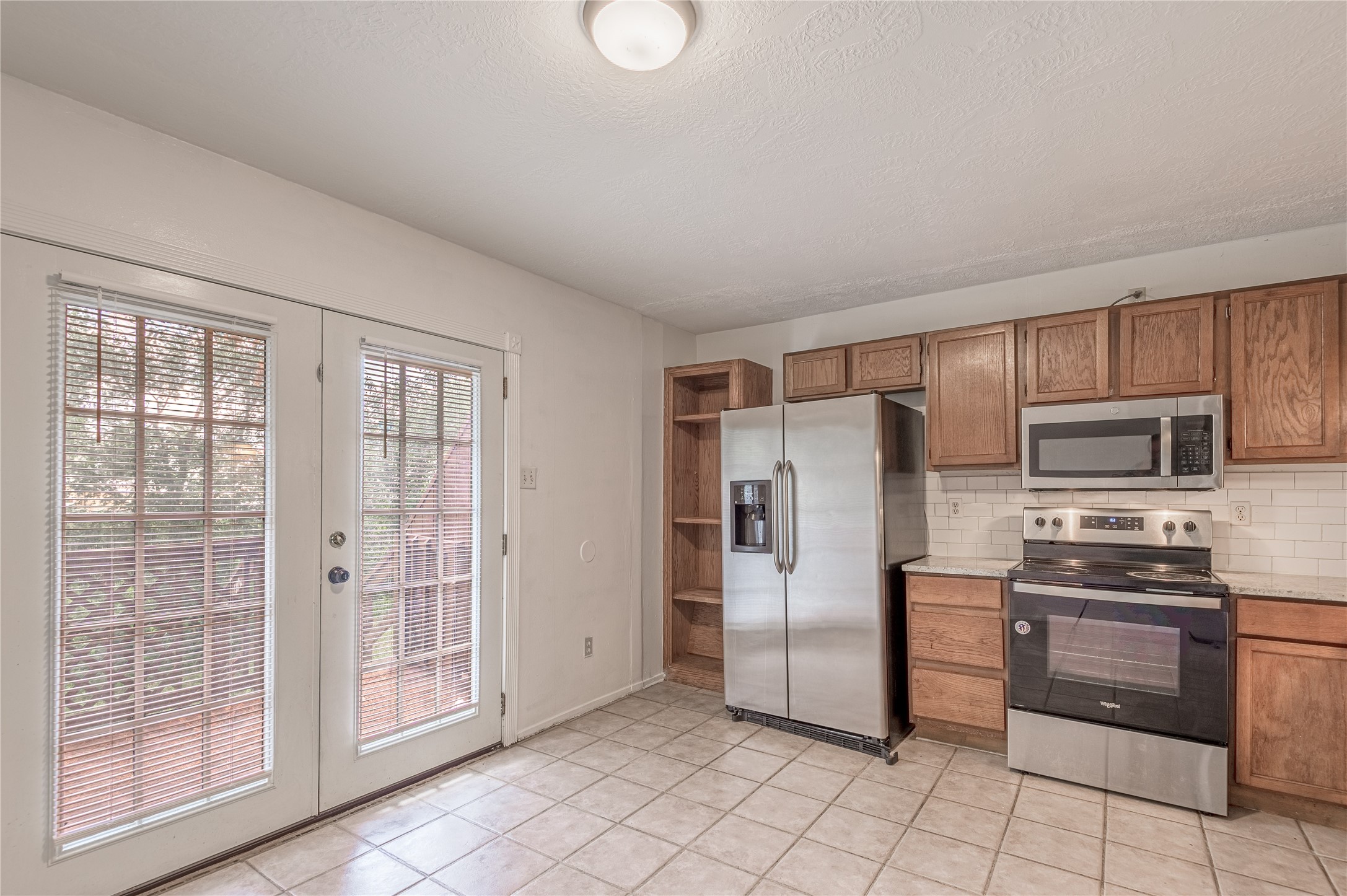 2521 Crosstimbers Street, Unit F5 Huntsville, TX 77320 - Photo 9 of 26