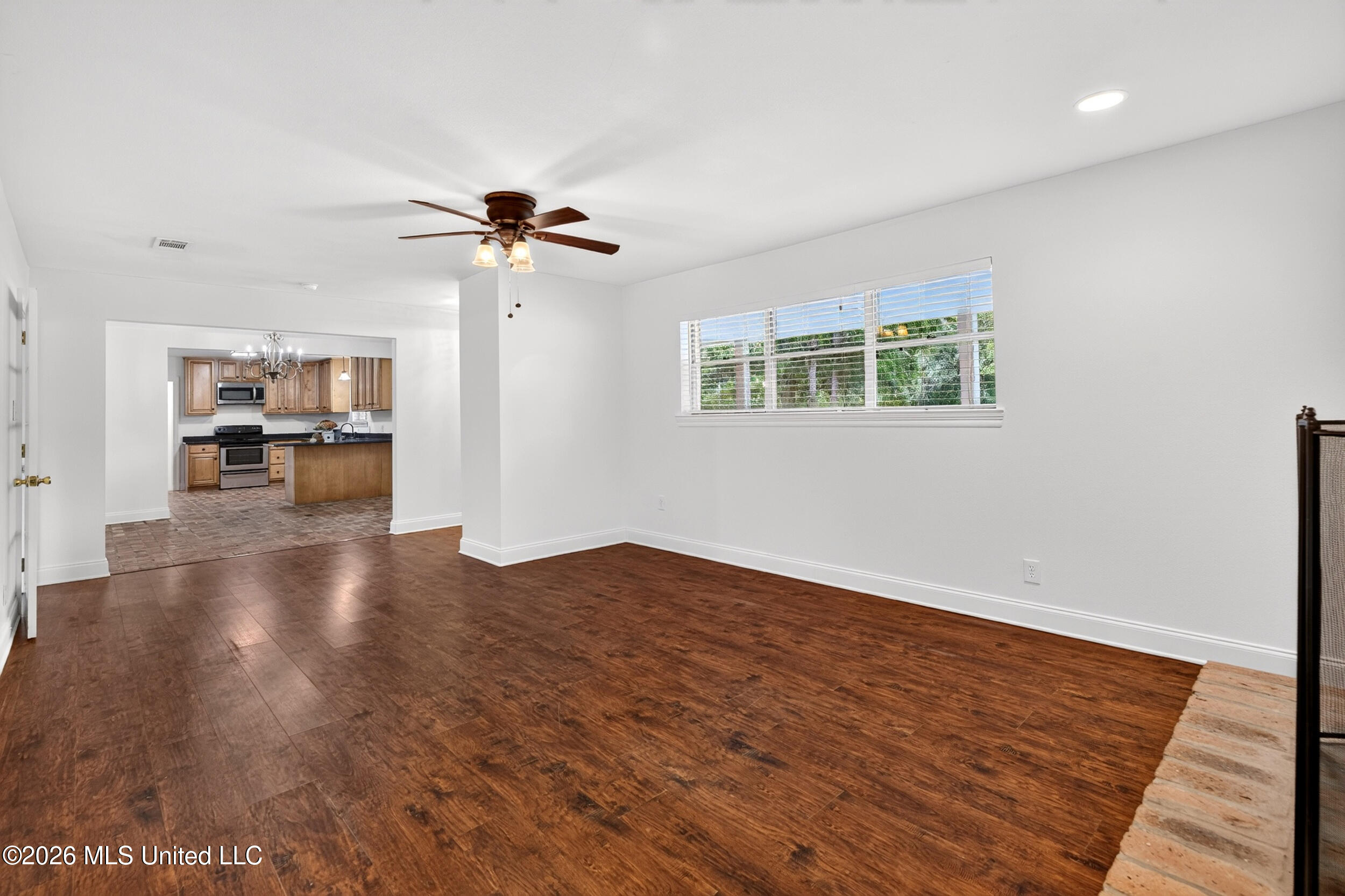 340 West Union Road Carriere, MS 39426 - Photo 69 of 70 19_livingroom