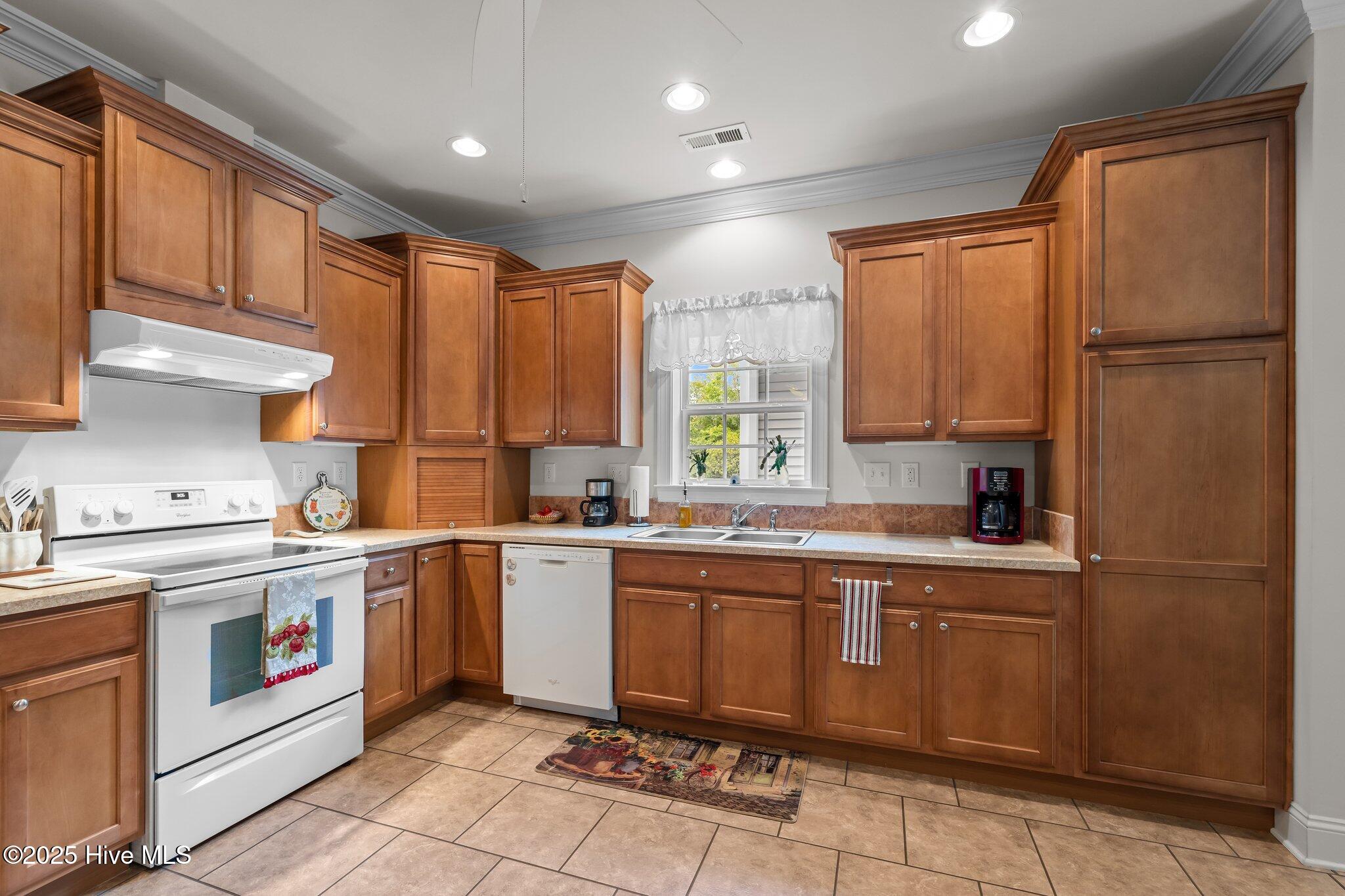 4414 Merrimon Road Beaufort, NC 28516 - Photo 37 of 71 37-web-or-mls-1S3A0701