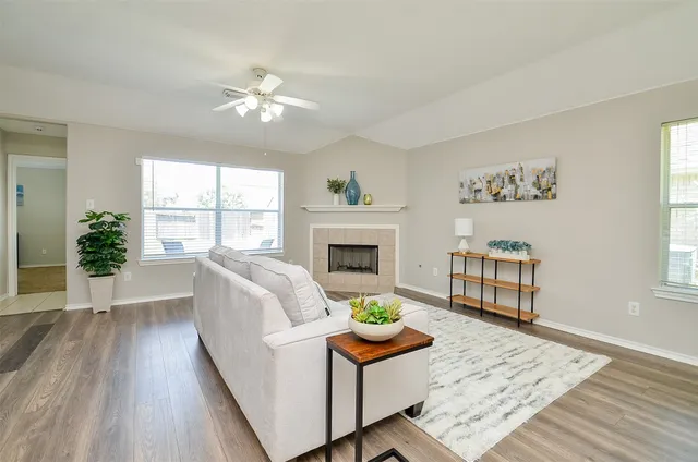 $2,100 | 20506 Port Bishop Lane, Richmond, TX 77407