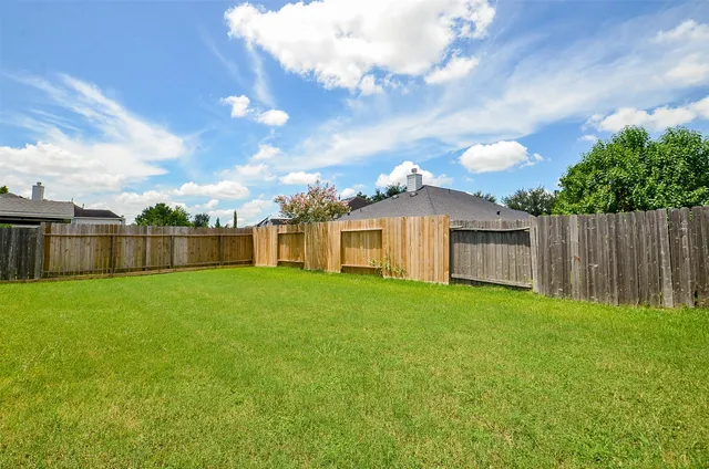 $2,100 | 20506 Port Bishop Lane, Richmond, TX 77407