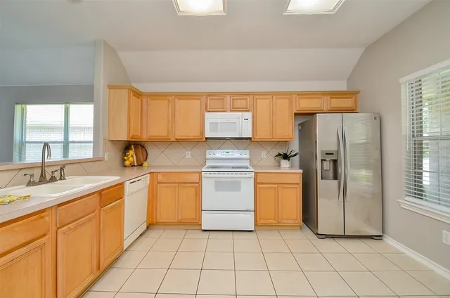 $2,100 | 20506 Port Bishop Lane, Richmond, TX 77407