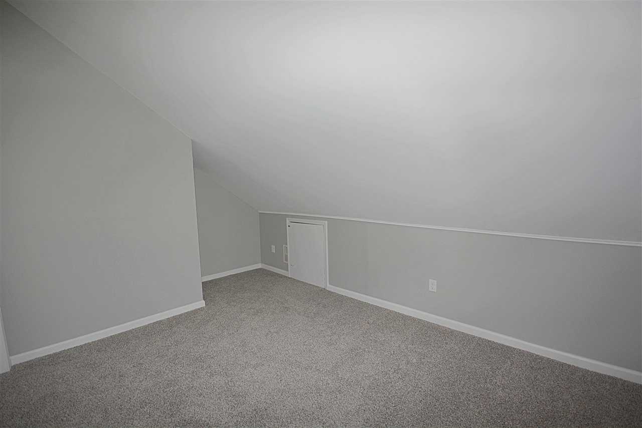 523 10th Avenue Rochelle, IL 61068 - Photo 18 of 22 a view of an empty room