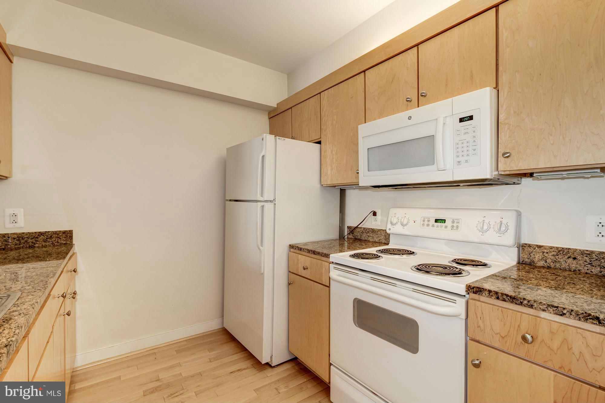 631 D Street Northwest, Unit 738 Washington, DC 20004 - Photo 11 of 25 Kitchen